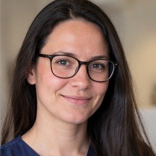 Daiva J., Slaugytoja